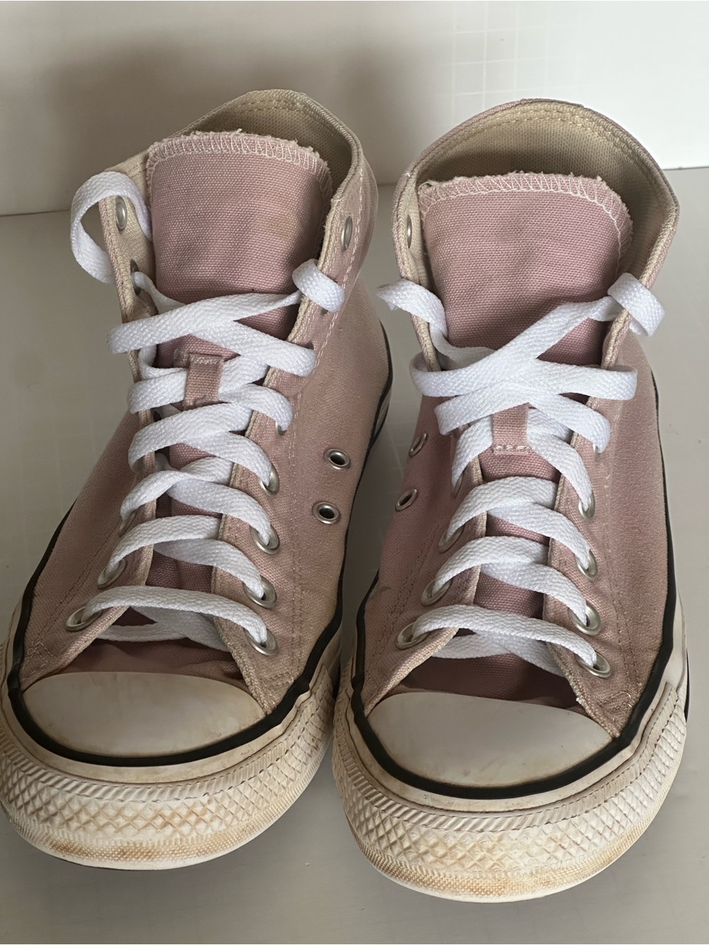 Converse Chuck Taylor High Top Sneakers Women’s 9 Men’s 7 Dusty Pink